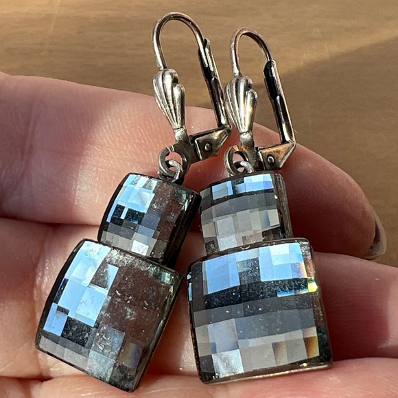 VINTAGE ANNE KOPLIK DESIGN MIRRORED FACETED GLASS DROP DANGLE EARRINGS LEVERBACK - Picture 2 of 16